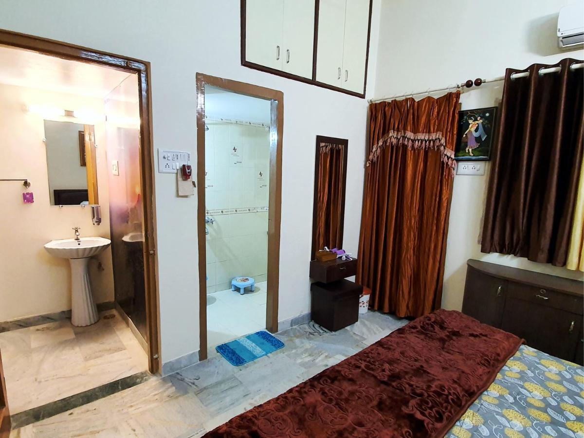 Aditya Premium Homestay- Furnished Air Conditioned- 2Bhk Dzsabalpur Kültér fotó