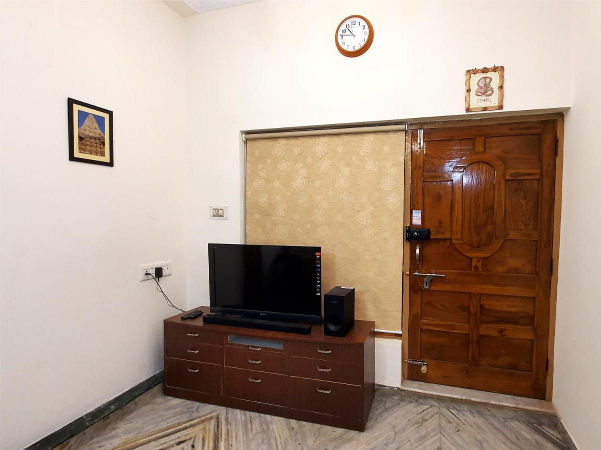 Aditya Premium Homestay- Furnished Air Conditioned- 2Bhk Dzsabalpur Kültér fotó