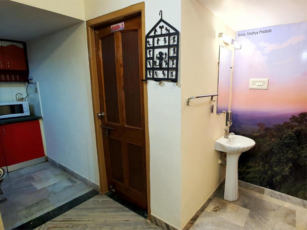 Aditya Premium Homestay- Furnished Air Conditioned- 2Bhk Dzsabalpur Kültér fotó